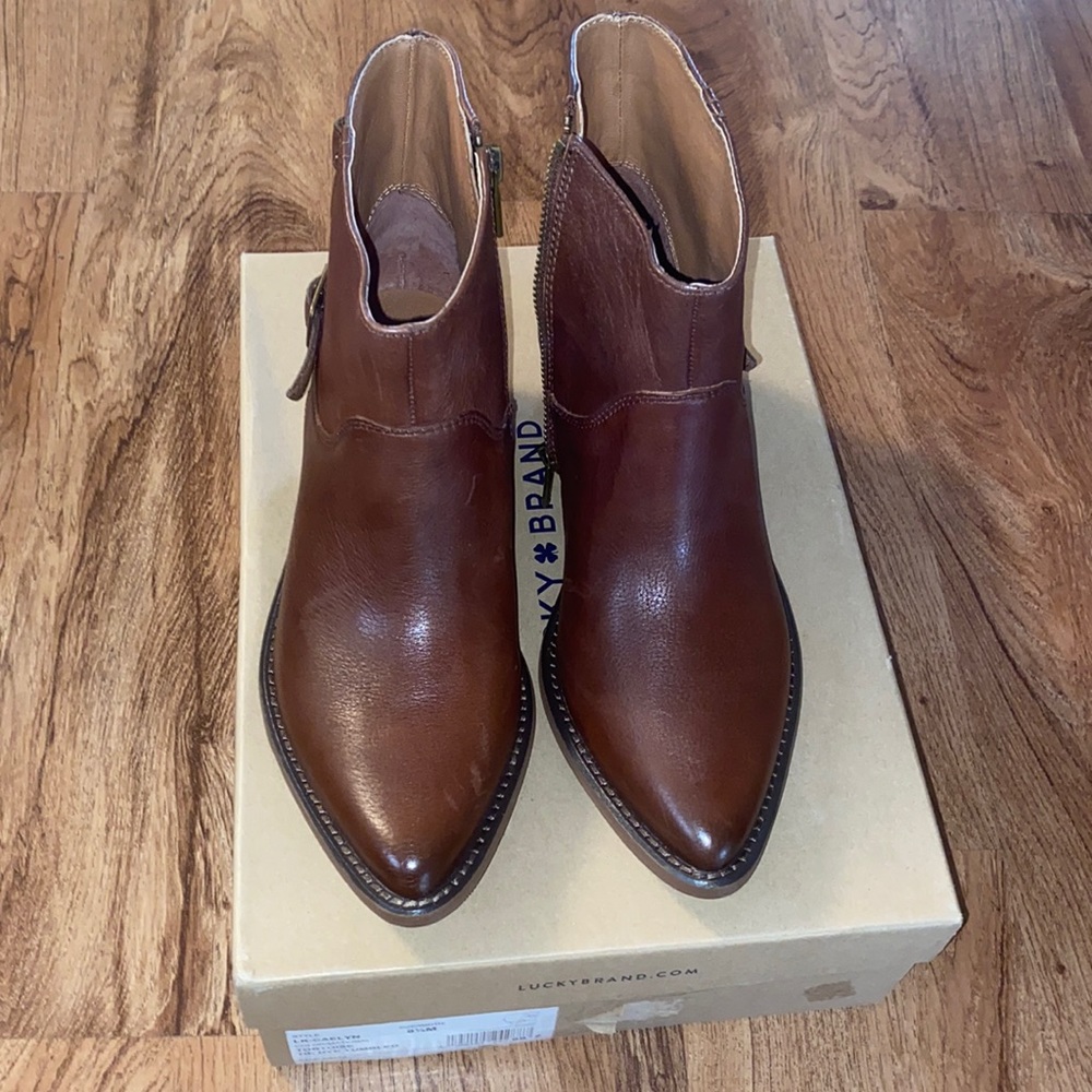 Women’s Shoes